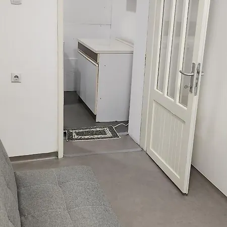 Kristian Apartment *